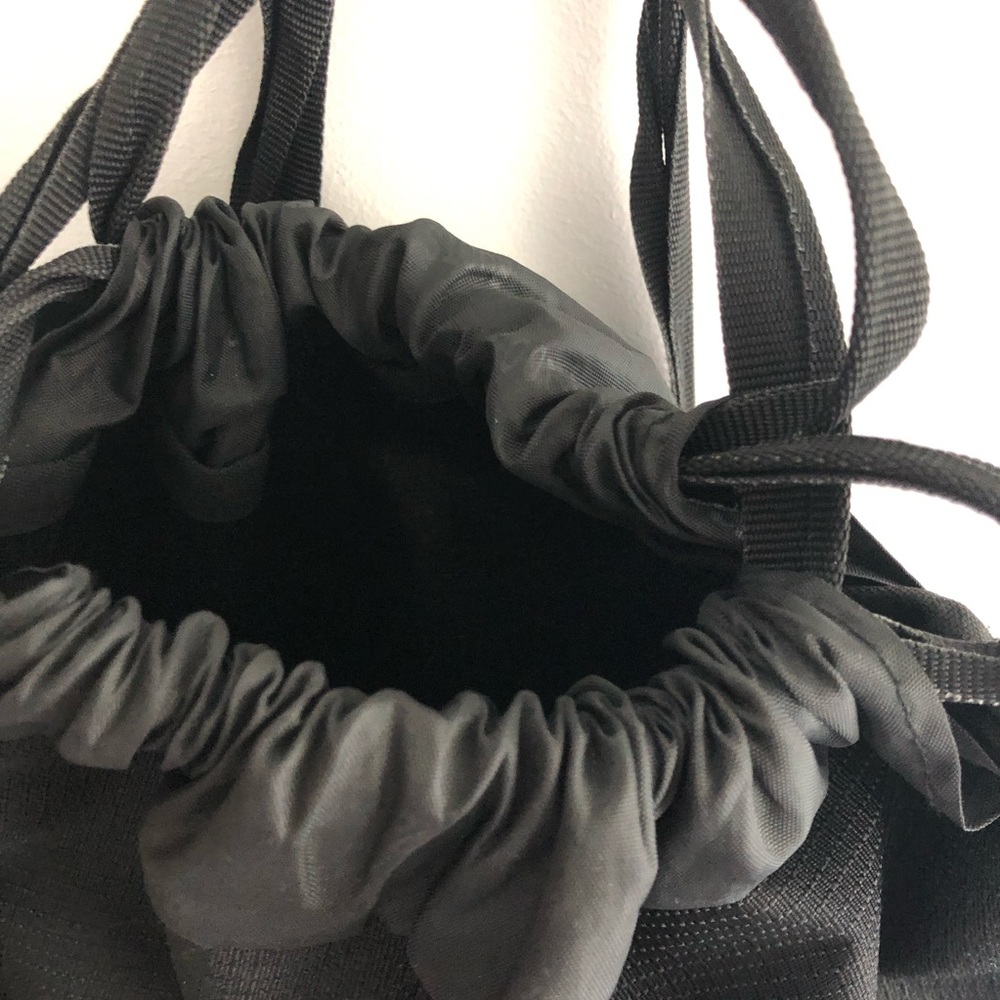 ROOTS Athletics Expandable Drawstring Backpack Bag - Picture 5 of 9